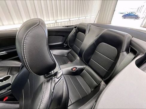 Used 2021 Ford Mustang Premium image 18
