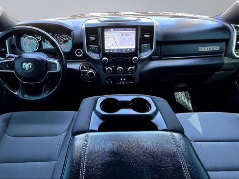 Used 2022 RAM 1500 Big Horn AWD/4WD image 9