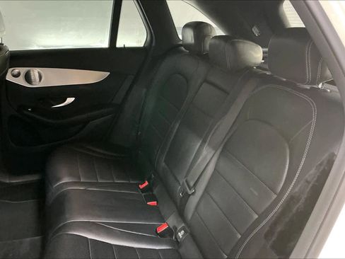 Used 2019 Mercedes-Benz GLC 300 4MATIC image 28
