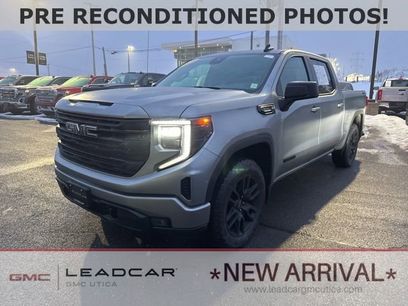 Used 2025 GMC Sierra 1500 Elevation