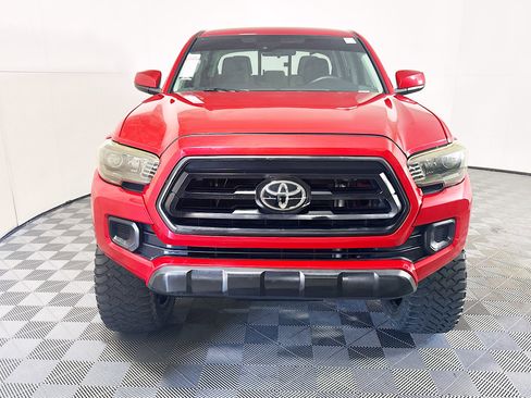 Used 2020 Toyota Tacoma SR w/ SR Convenience Package image 8
