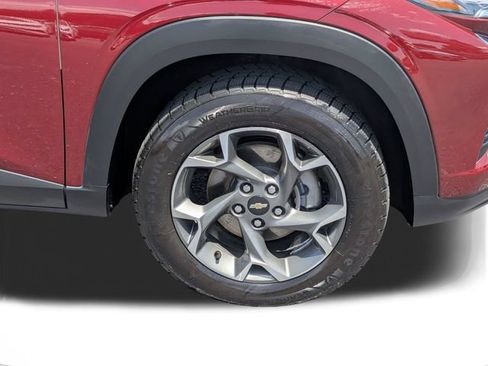 Used 2024 Chevrolet Trax LT FWD image 10
