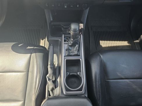 Used 2022 Toyota Tacoma Limited w/ Nightshade Package image 20