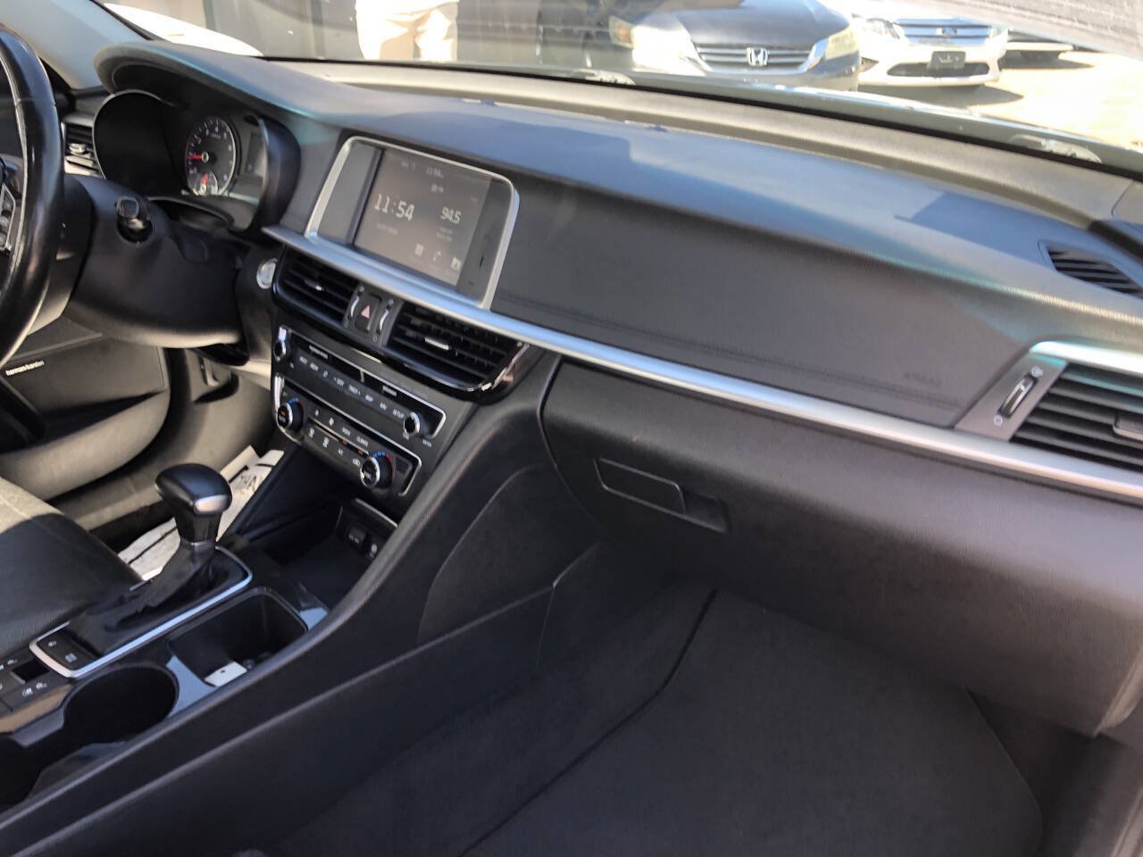 Used 2020 Kia Optima Premium FWD image 8