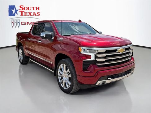 Used 2022 Chevrolet Silverado 1500 High Country w/ High Country Premium Package AWD/4WD image 1
