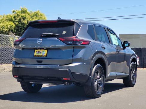 New 2026 Nissan Rogue SV AWD/4WD image 5