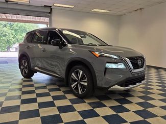 Used 2023 Nissan Rogue Platinum FWD video 1
