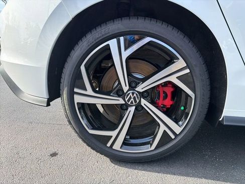 New 2026 Volkswagen GTI SE image 9