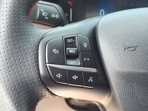 Used 2024 Ford Escape ST-Line w/ Tech Pack #1 AWD/4WD image 17