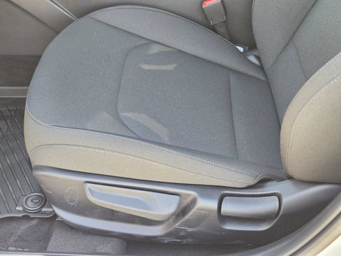 New 2026 Kia K4 FWD image 19