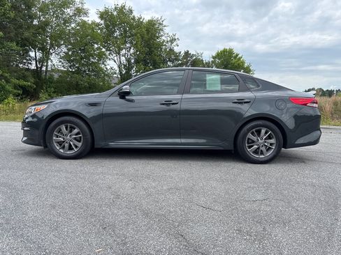 Used 2016 Kia Optima LX FWD image 2