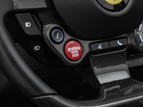 Used 2022 Ferrari F8 Tributo RWD image 56
