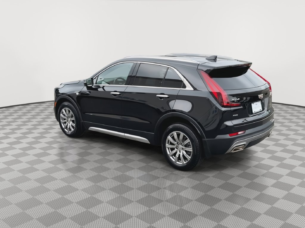 Used 2023 Cadillac XT4 Premium Luxury w/ Cold Weather Package AWD/4WD image 7