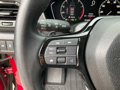 Used 2025 Honda Pilot EX-L image 11