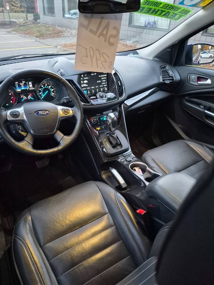 Used 2016 Ford Escape Titanium AWD/4WD image 7