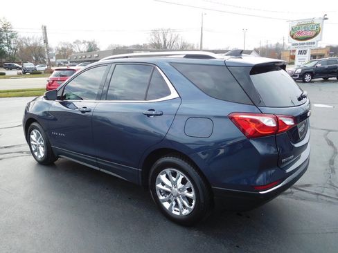 Used 2018 Chevrolet Equinox LT w/ Sun & Infotainment Package image 3