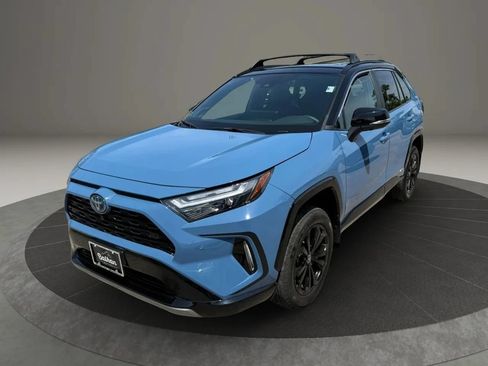 Used 2024 Toyota RAV4 XSE w/ Advanced Technology Package AWD/4WD image 11