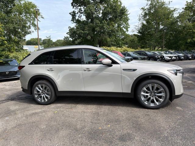 Used 2026 MAZDA CX-90 3.3 Turbo w/ Preferred Package AWD/4WD image 2