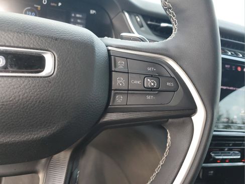 Certified 2025 Jeep Grand Cherokee L Laredo w/ Luxury Tech Group I image 25