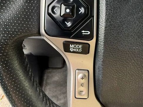 Used 2016 Toyota 4Runner SR5 Premium AWD/4WD image 18