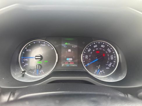 Used 2019 Toyota RAV4 LE w/ Carpet Mat Package AWD/4WD image 19