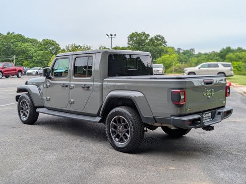 Used 2023 Jeep Gladiator Overland w/ LED Lighting Group AWD/4WD image 7