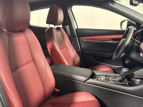New 2026 MAZDA MAZDA3 Hatchback w/Premium Plus Pkg AWD/4WD image 16