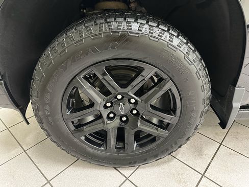 Certified 2026 Chevrolet Silverado 1500 High Country w/ Midnight Edition AWD/4WD image 20