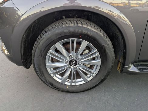 Used 2024 INFINITI QX80 Luxe image 13