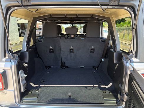 Used 2020 Jeep Wrangler Unlimited Sport S AWD/4WD image 15