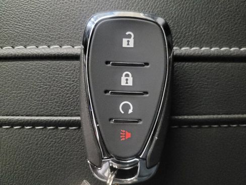 Used 2024 Chevrolet Blazer LT w/ Midnight/Sport Edition FWD image 32