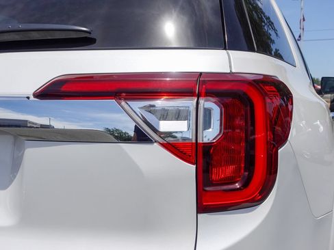 Used 2022 GMC Acadia Denali AWD/4WD image 6