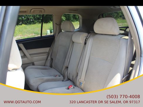 Used 2011 Toyota Highlander 2WD w/ Tech Pkg image 15