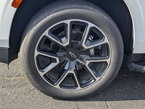 Used 2023 Chevrolet Tahoe RST RWD image 9