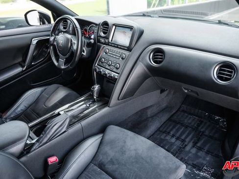 Used 2013 Nissan GT-R Premium AWD/4WD image 23