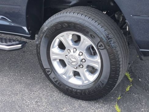 Certified 2026 RAM 2500 Big Horn AWD/4WD image 23