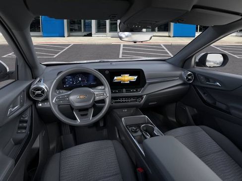 New 2026 Chevrolet Equinox LT w/ Safety and Technology Package AWD/4WD image 15