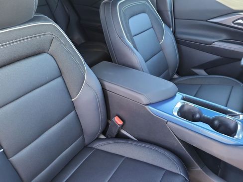 New 2026 Chevrolet Equinox EV LT image 27