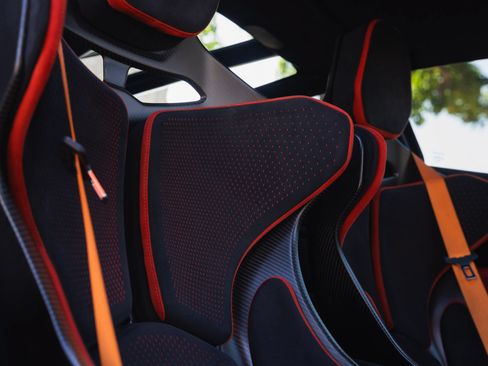 Used 2021 McLaren 765LT RWD image 89
