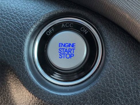 Used 2018 Hyundai Santa Fe Limited image 24