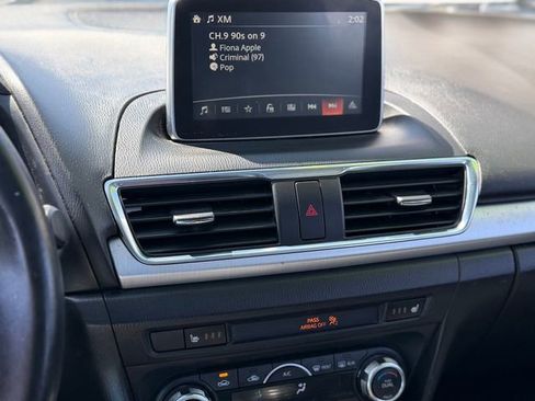 Used 2014 MAZDA MAZDA3 s Grand Touring w/ Technology Package image 21