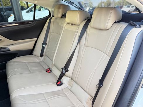 Used 2021 Lexus ES 350 w/ Accessory Package 2 FWD image 14