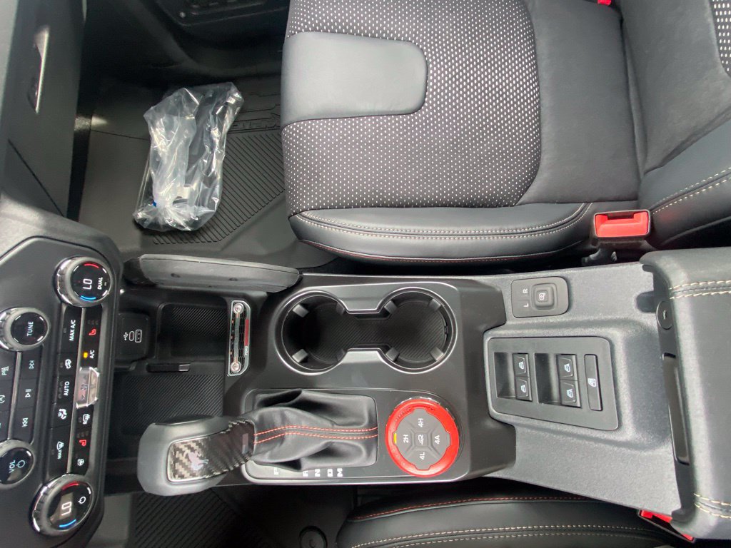 New 2026 Ford Bronco Raptor w/ Interior Carbon Fiber Pack AWD/4WD image 17