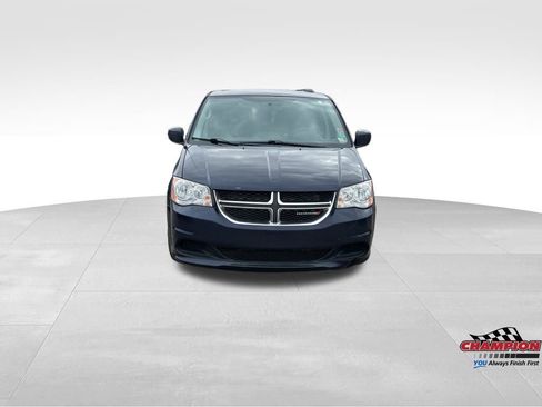 Used 2014 Dodge Grand Caravan SXT image 10