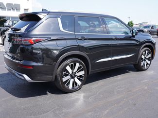 Used 2025 Mitsubishi Outlander SEL AWD/4WD video 3