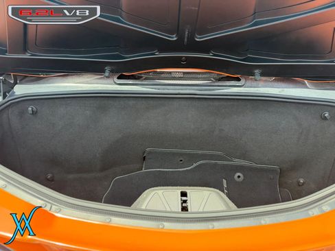 Used 2022 Chevrolet Corvette Stingray Convertible w/ Z51 Performance Package RWD image 31