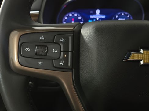 Certified 2024 Chevrolet Tahoe High Country AWD/4WD image 16