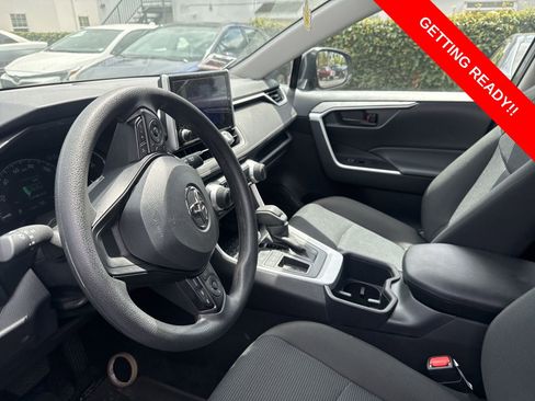 Used 2025 Toyota RAV4 LE image 9