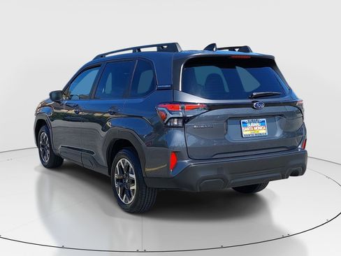 Used 2025 Subaru Forester Premium AWD/4WD image 5