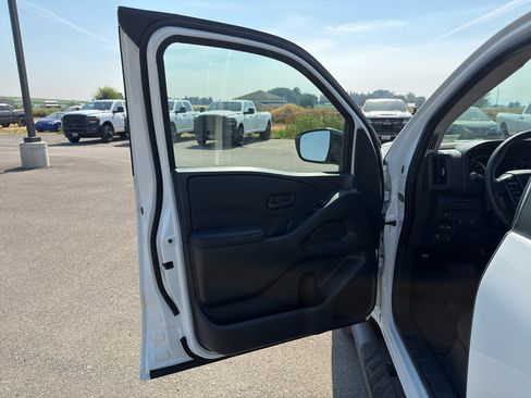 Used 2026 Nissan Frontier S AWD/4WD image 13